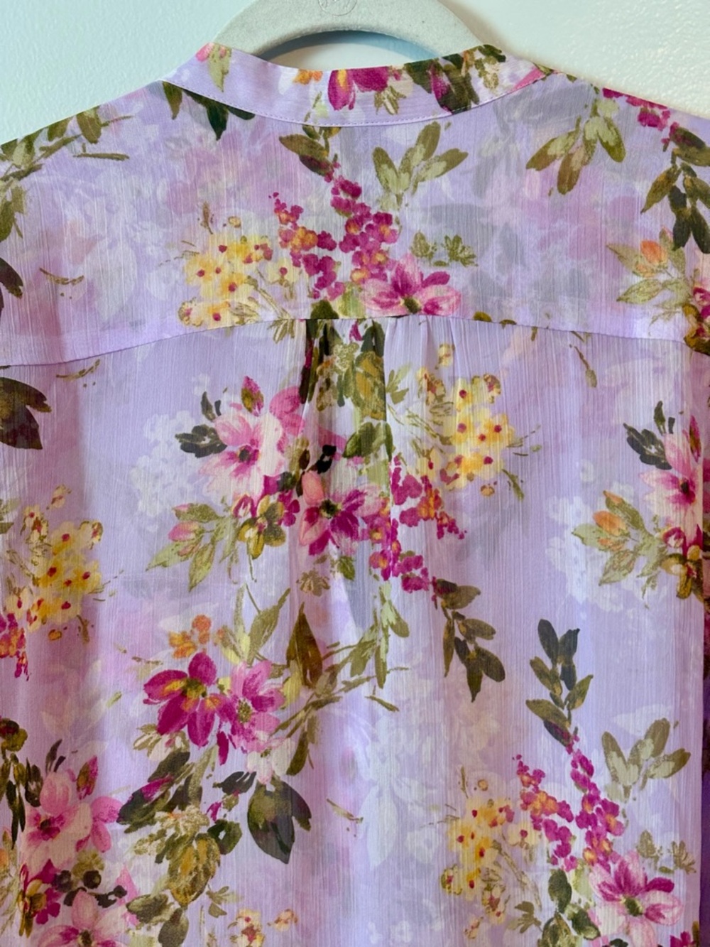 Kut from the Kloth Lavender Floral Button-Up Blouse NWOT - Picture 3 of 9
